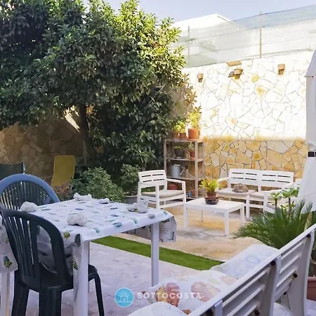 Apartment Garden Flat - *