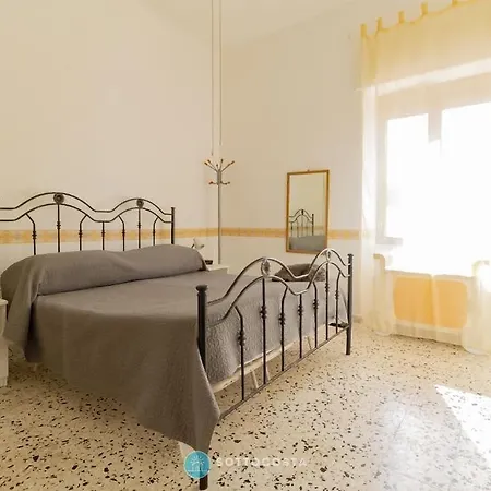 Garden Flat - * San Foca